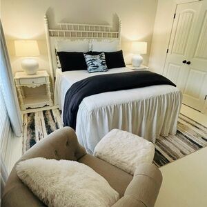 Restoration hardware duvet and shams